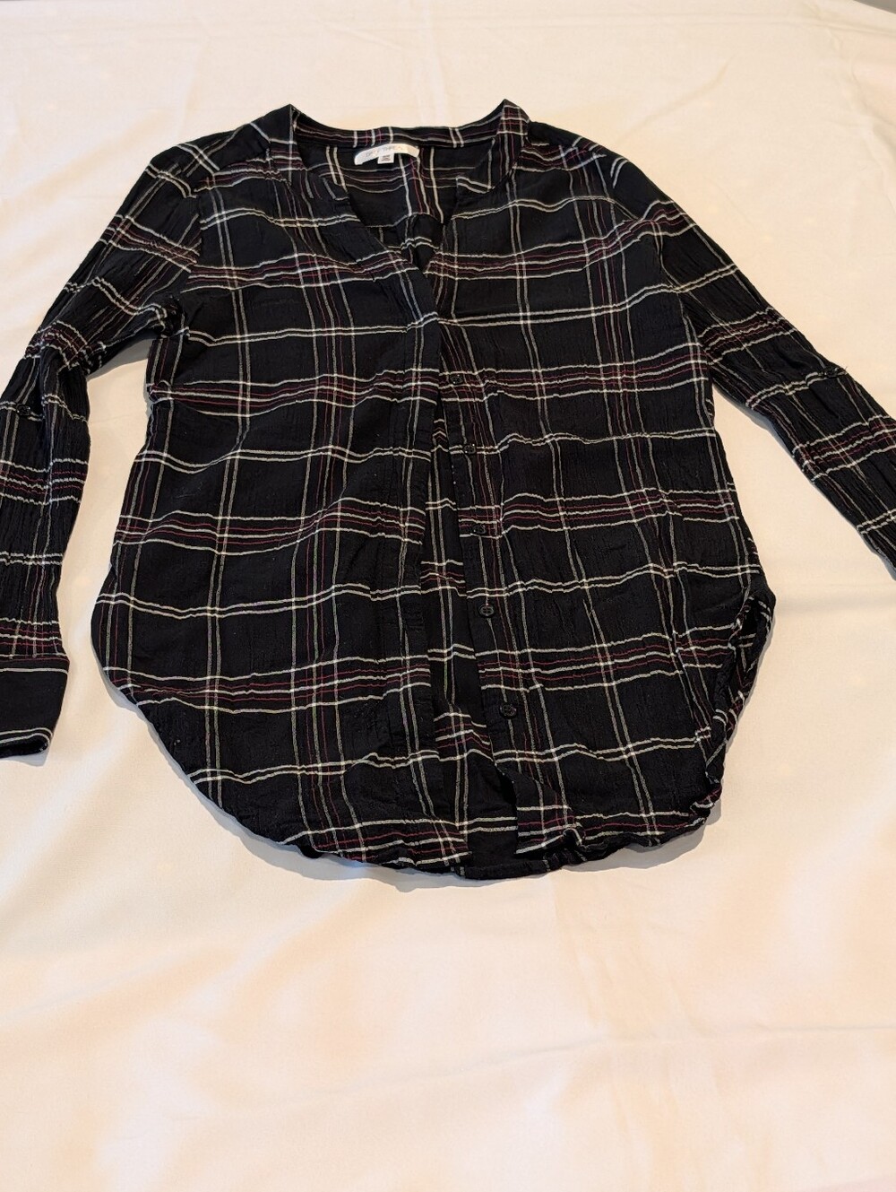 Womens' M Black Plaid Daily Thread Long-Sleeve Shirt - Classic Lightweight Top